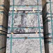 (993) White V – Polido - aumentar imagem